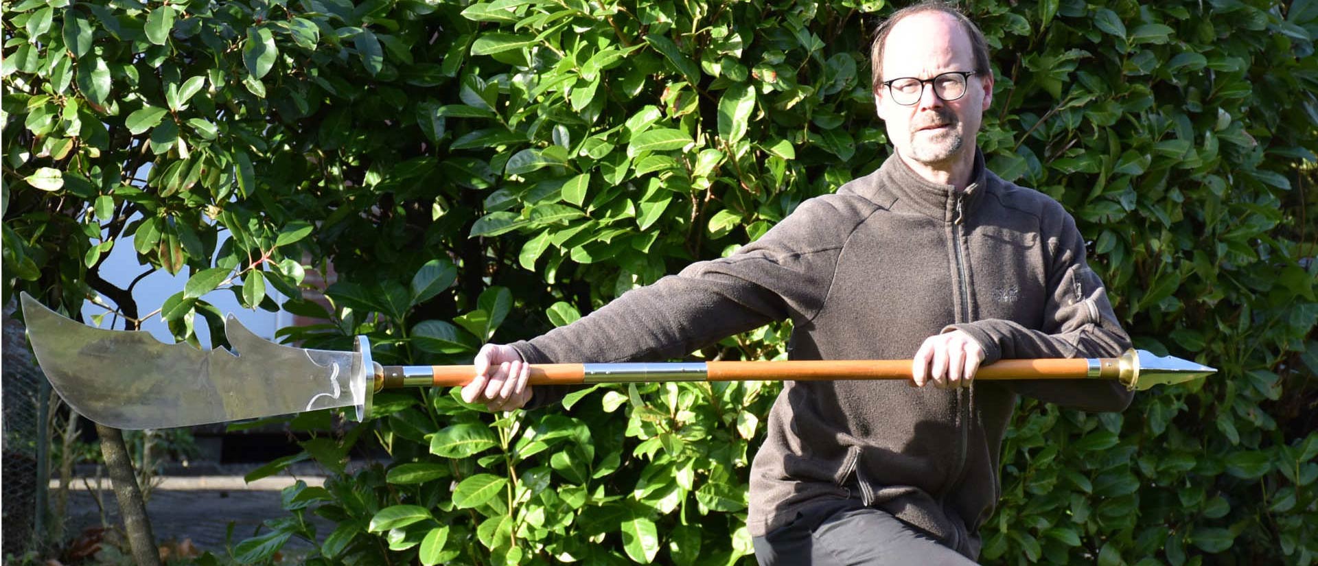Daniel Bielenstein - Übung mit der Helebarde - Taichi Hamburg